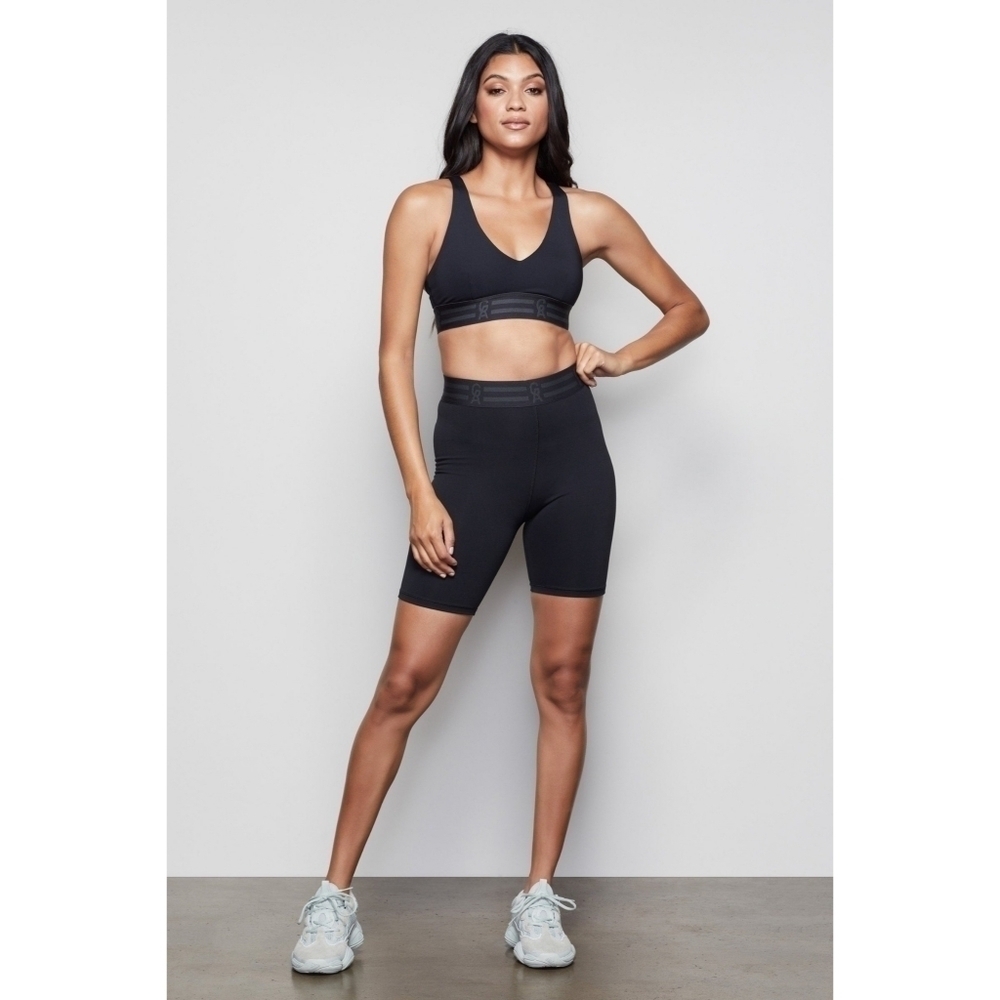 Good American Icon Bike Shorts in Black Size XL